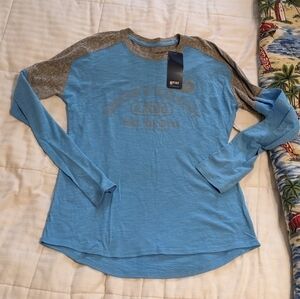 NEW with tags Gear graphic tee size Medium the graphic says Hendo's Hideout